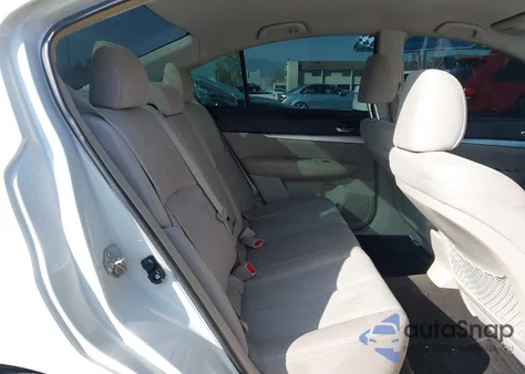 2013 Subaru Legacy 2.5I Premium z USA, uszkodzony, nr VIN 4S3BMBC62D3007576